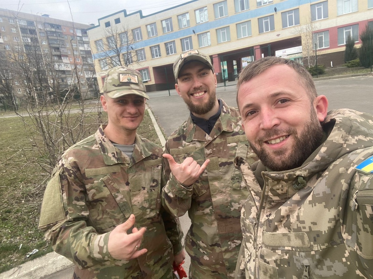 З бойовими побратимами