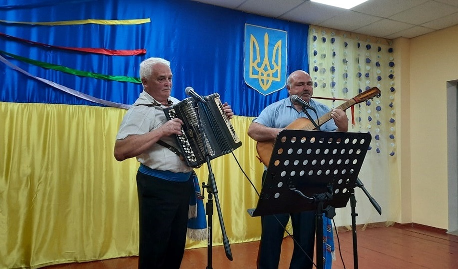Виступають гості з Бендзарів