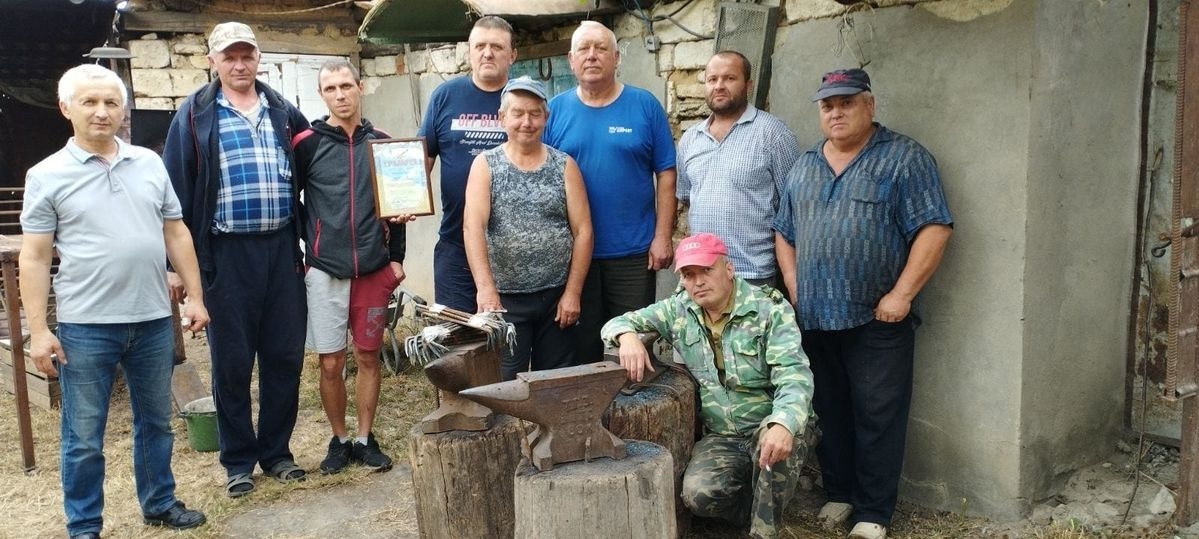 Загнітківські ковалі