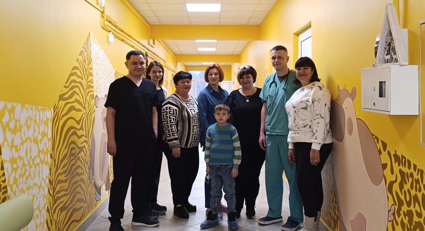 Олежик з лікарями