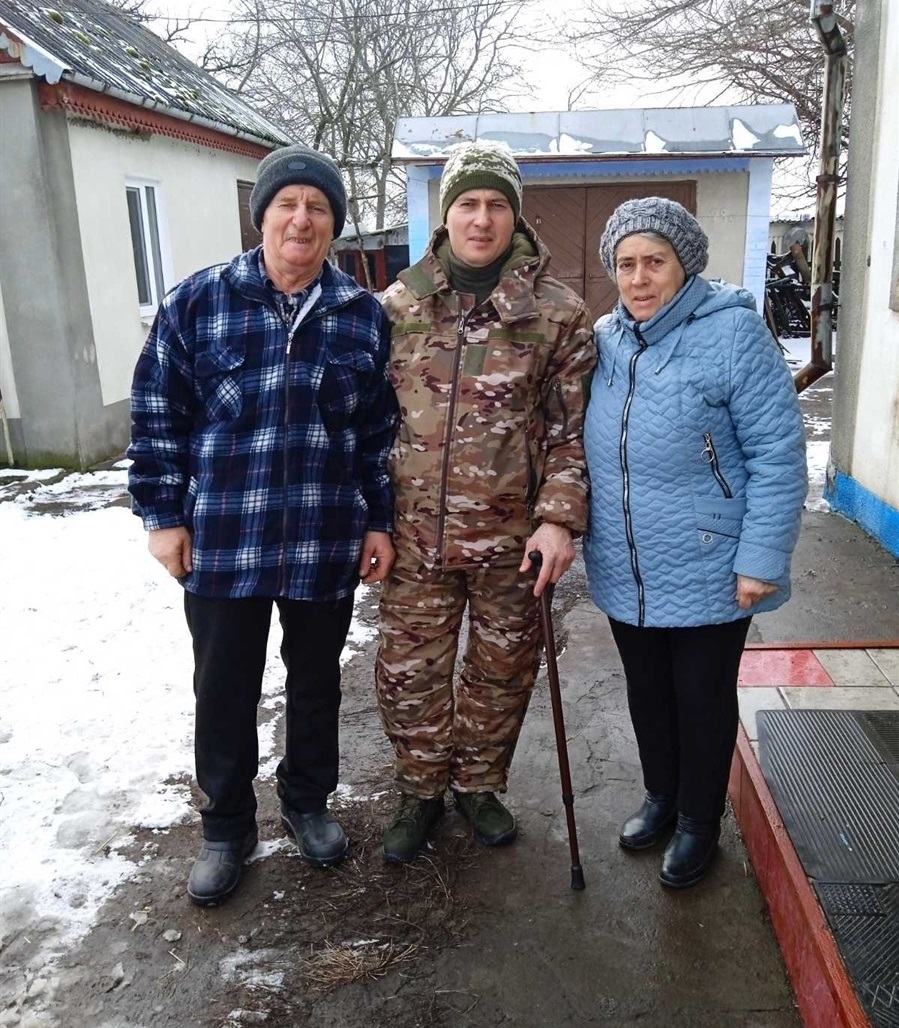 З батьками після повернення з лікування
