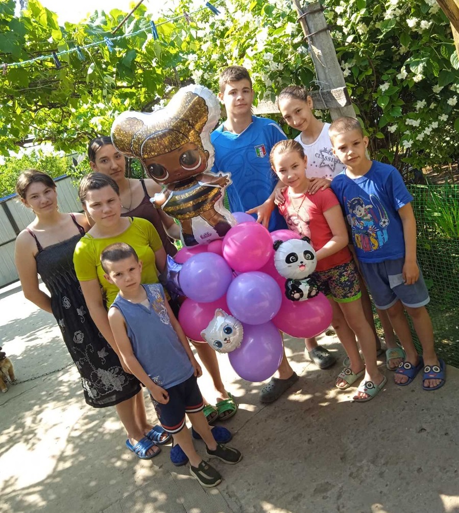 До святкування днів народжень своїх дітей підходять з вигадкою