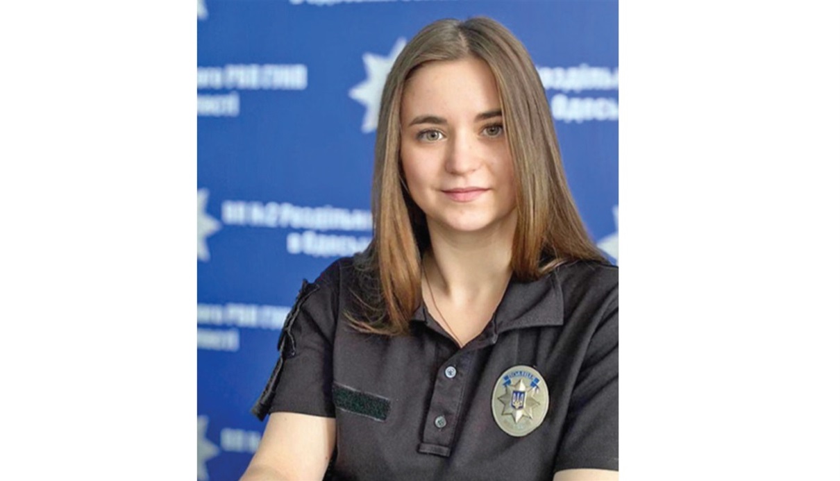 Дільничий офіцер поліції Валентина Корак