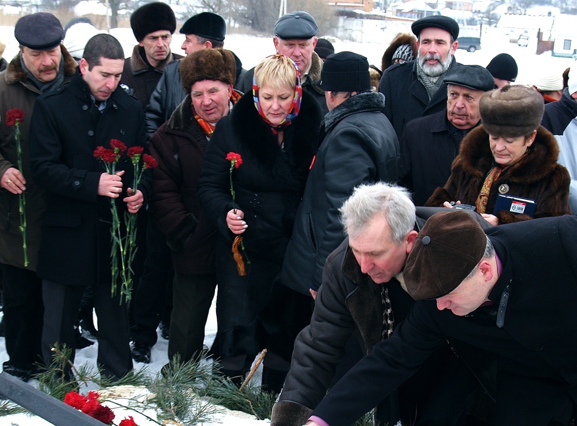 Вшанування жертв Голокосту в Гвоздавці Другій. Фото з архіву