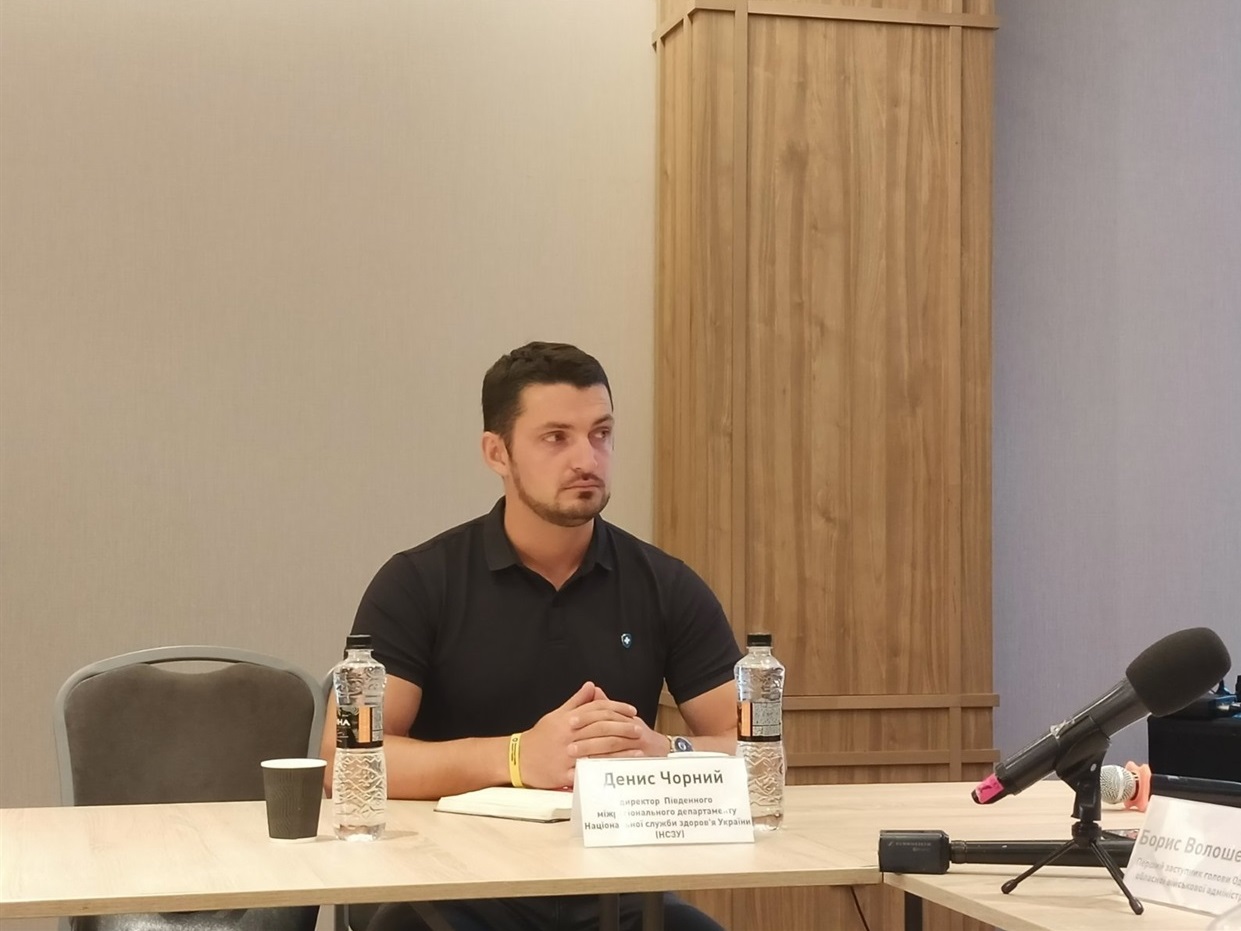 Директор Південного міжрегіонального департаменту НСЗУ Денис Чорний