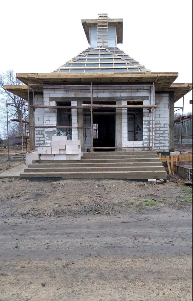 Будівництво церкви
