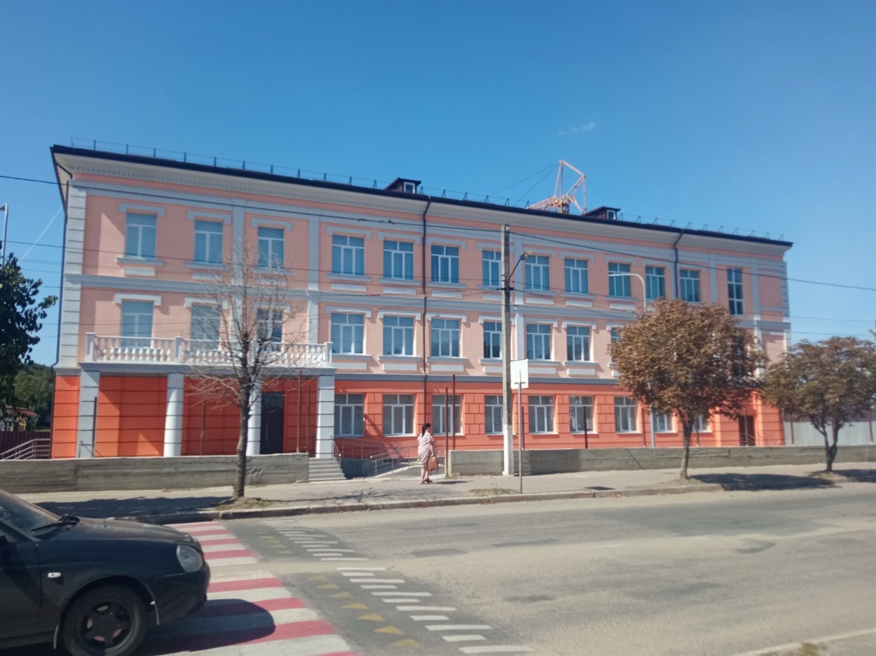 Основний корпус Балтського ліцею №3 зведений