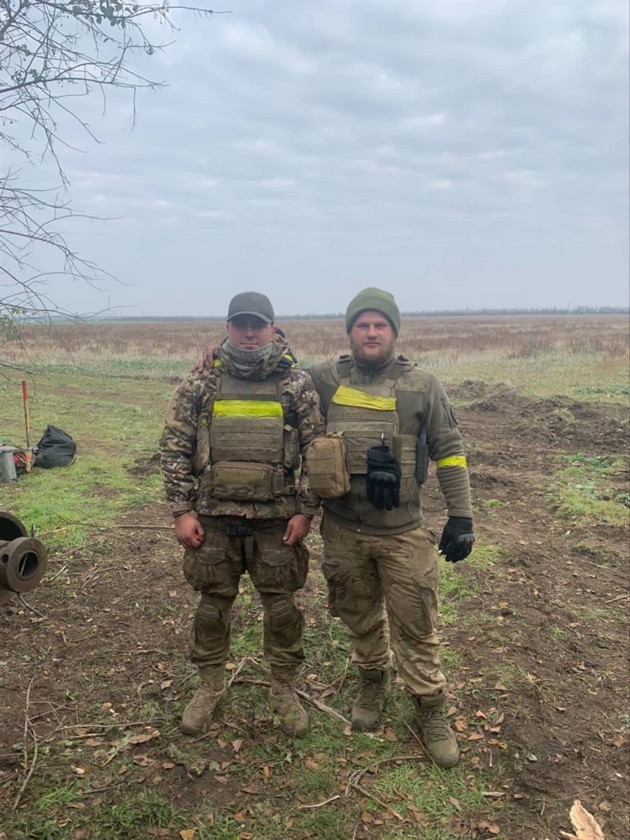 З другом - механіком Максимом