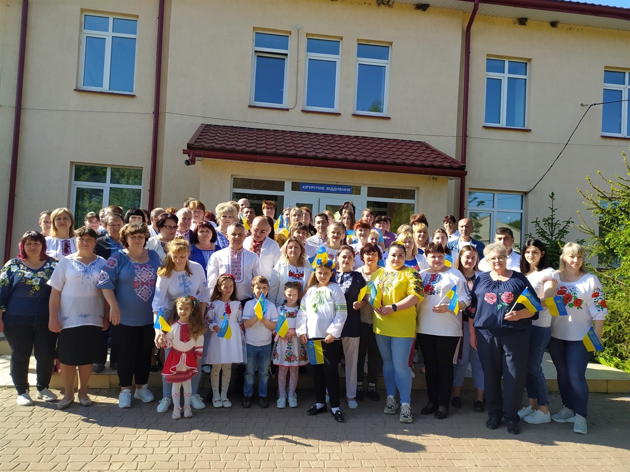 З медпрацівниками