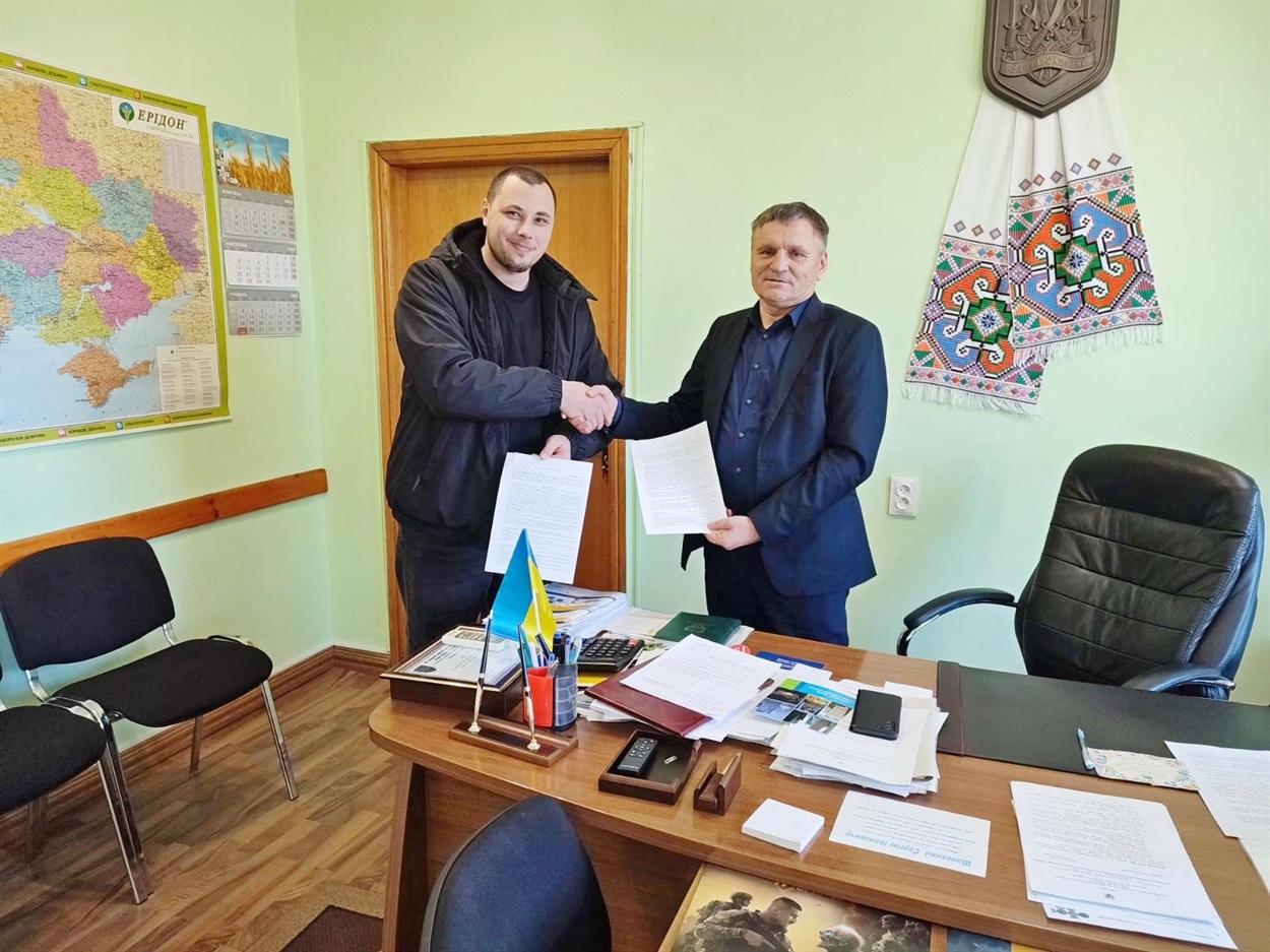 Сергій Лупашко з представником ГО «Десяте Квітня»