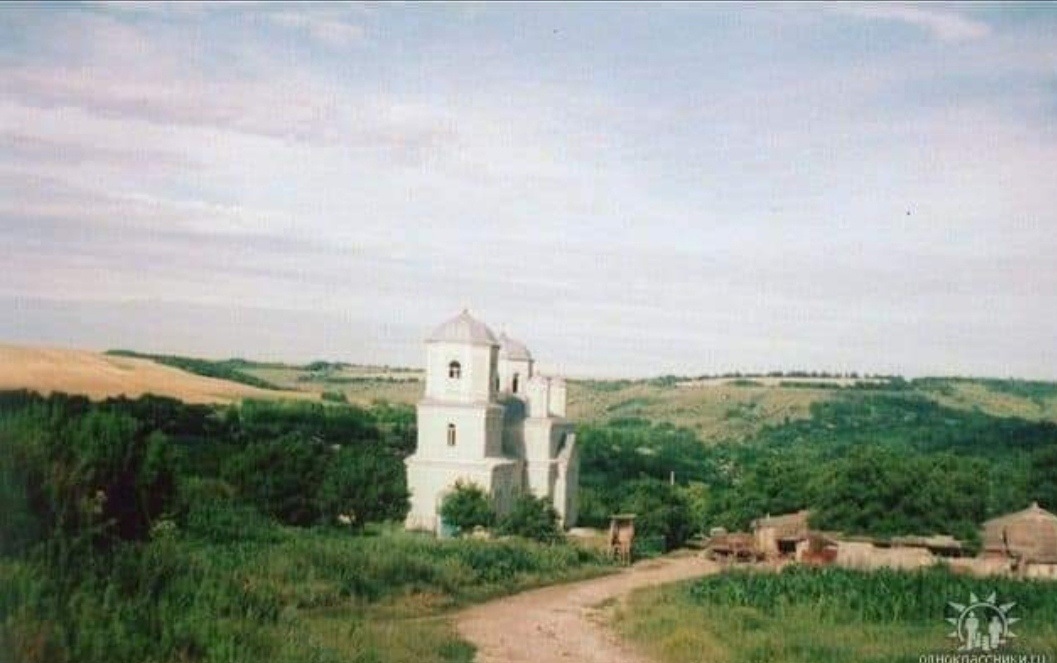 Церква в Крутих