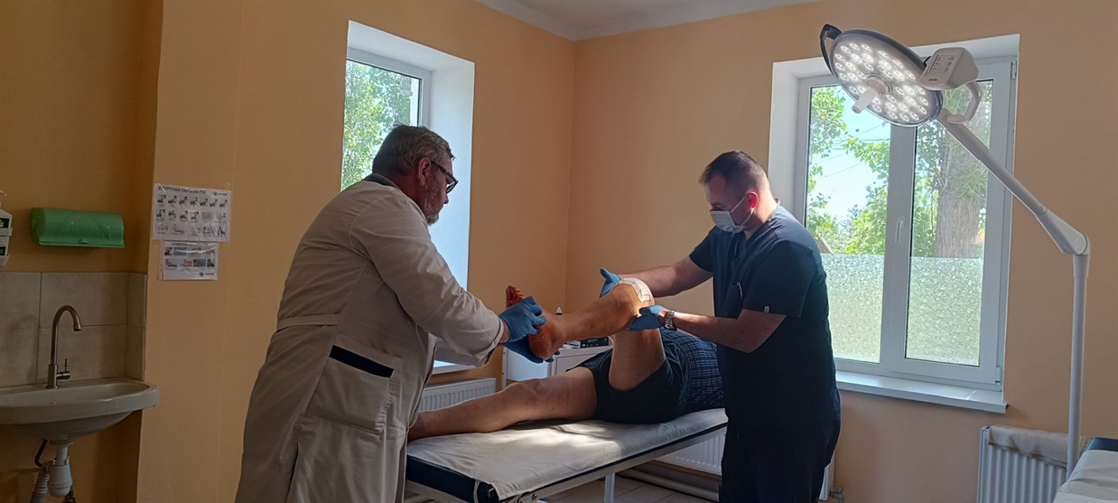 В маніпудяційній