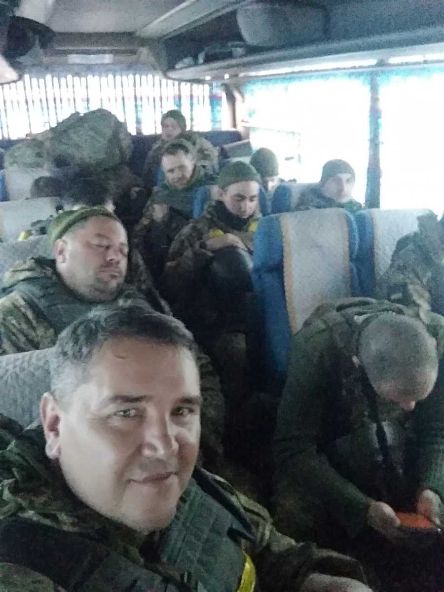 Ігор з побратимами в дорозі