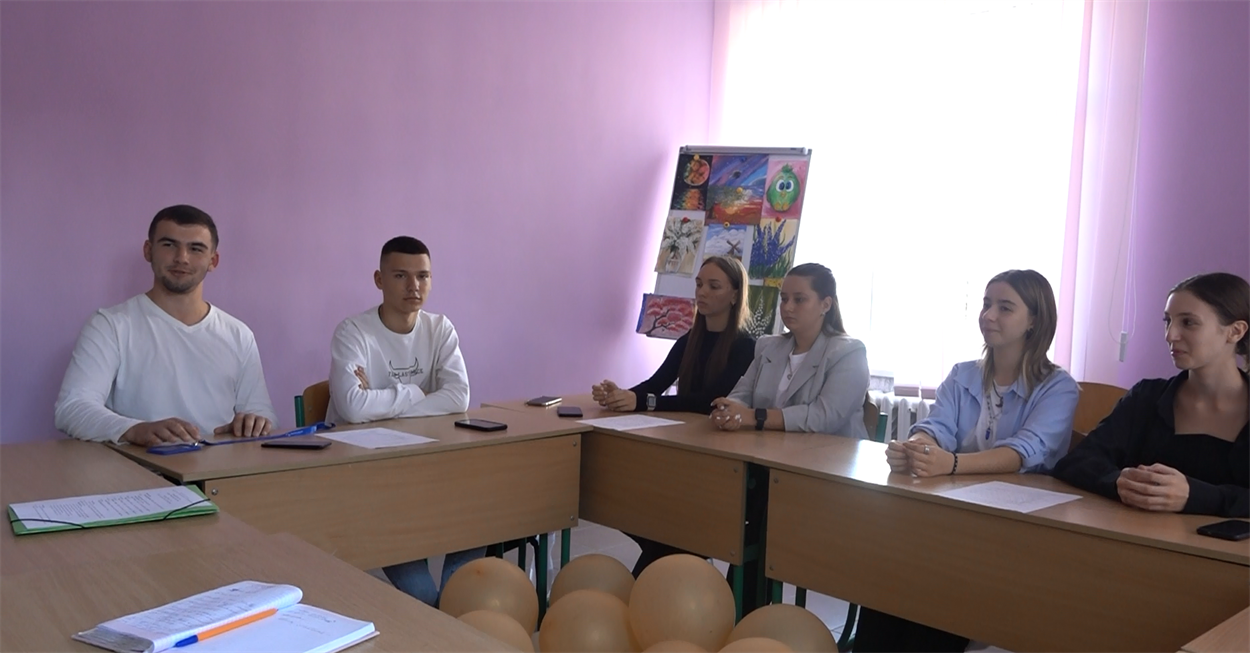 Учасники круглого столу