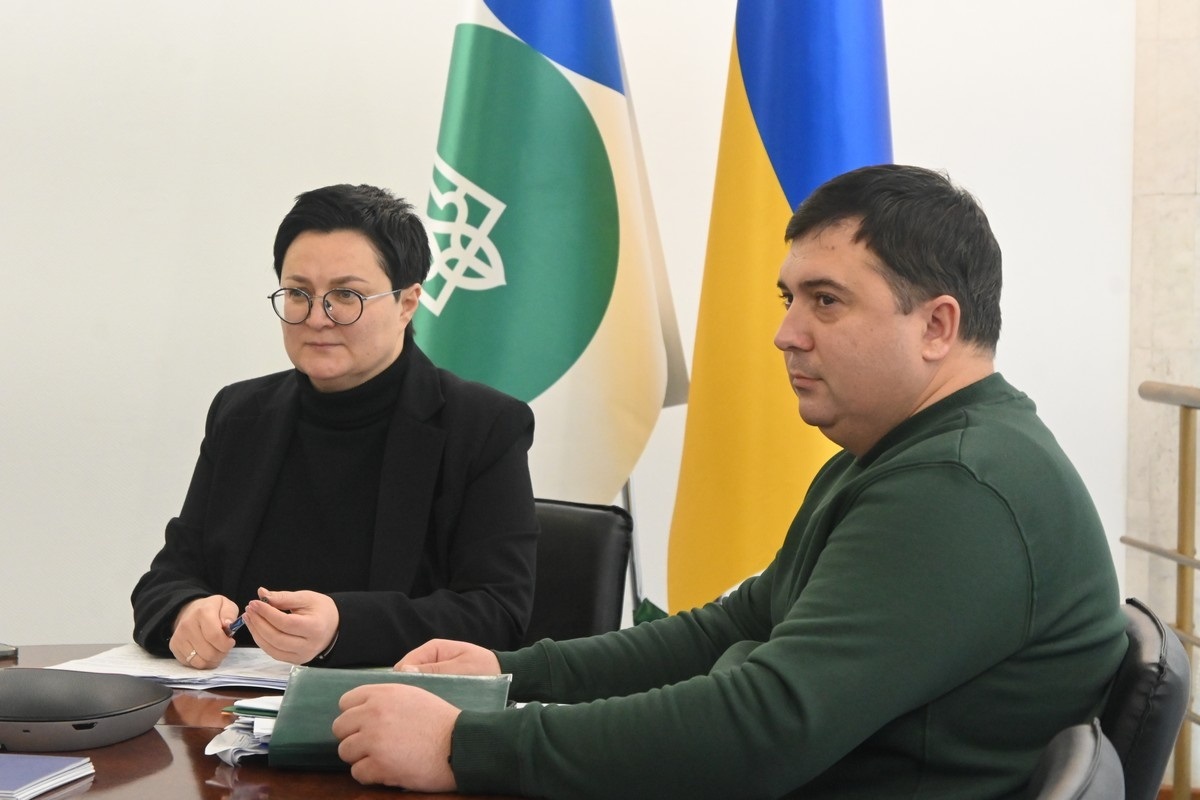 В. о. голови ДПС Тетяна Кірієнко - ліворуч