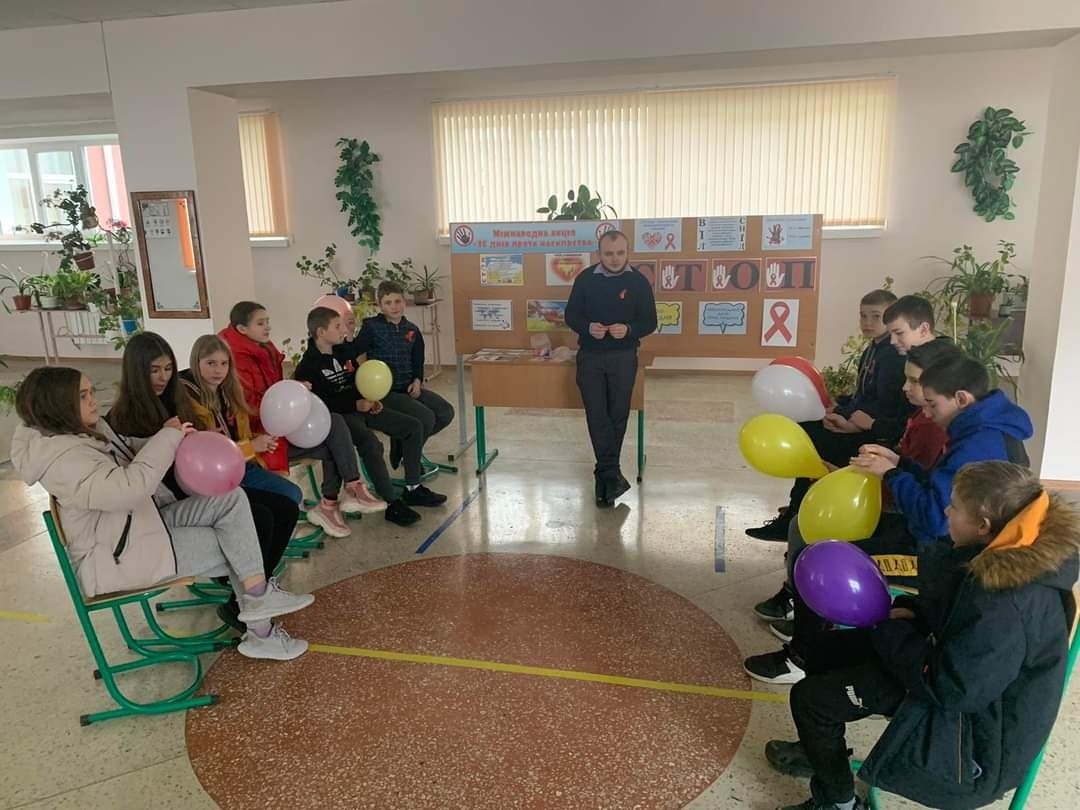 Групове заняття в Захарівському ліцеї