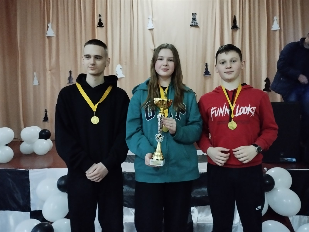 Ілля Вівсяний – учень Балтського ліцею № 1, Юлія Перевертень – учениця Саражинського ліцею (Балтська громада), Антон Желіховський – учень Балтського ліцею № 3