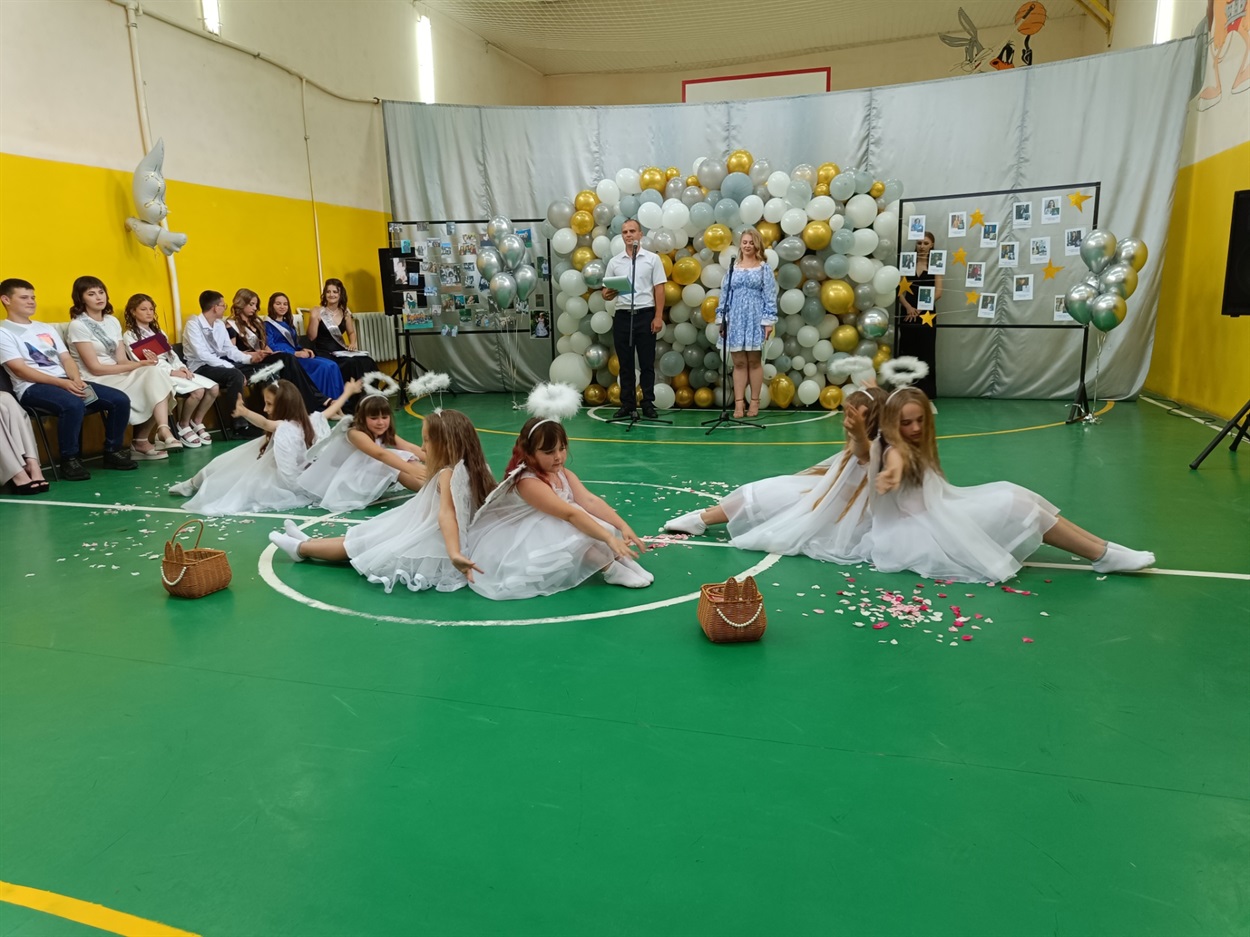 Танок "Янголів"
