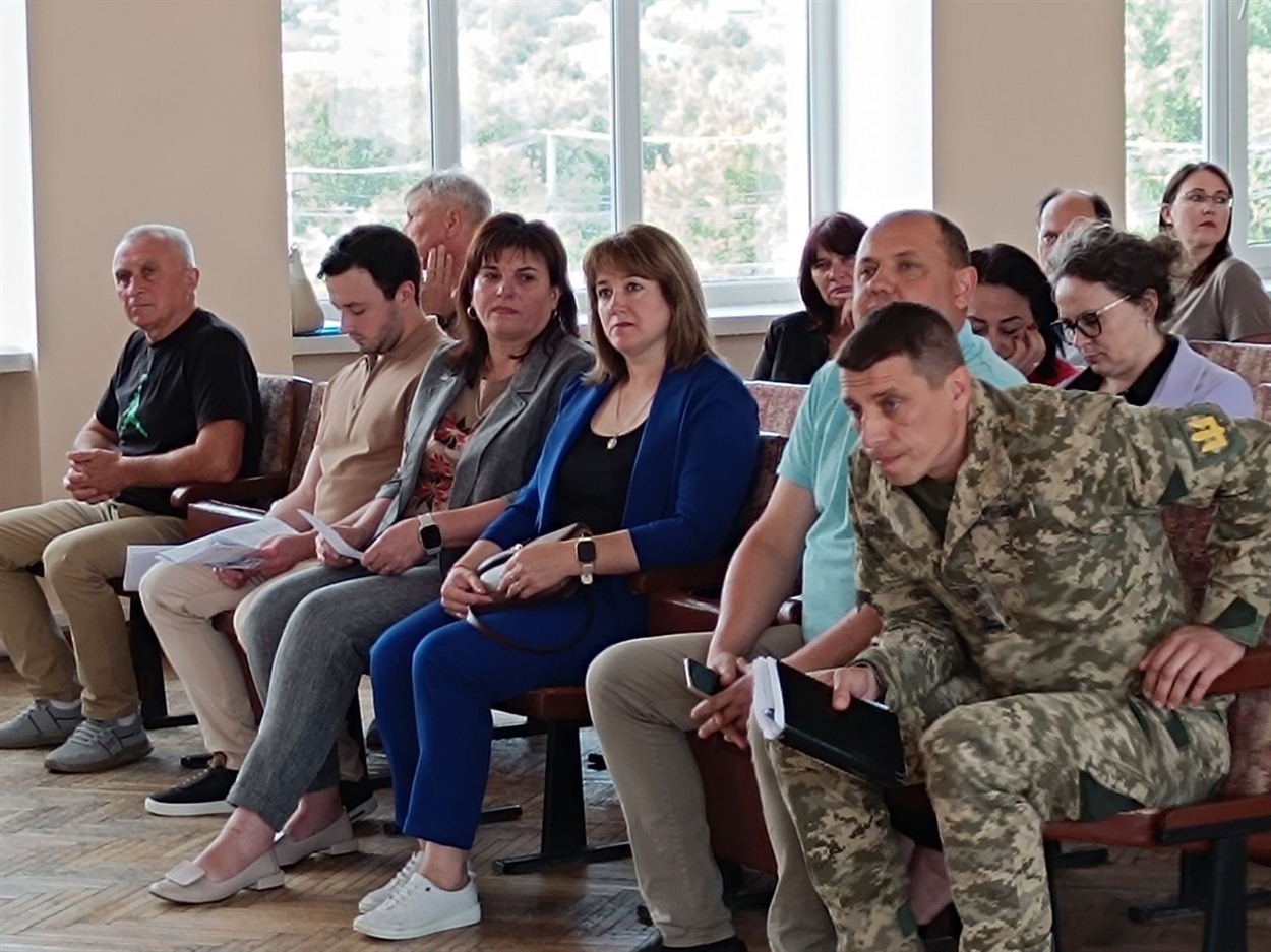 В сесійній залі