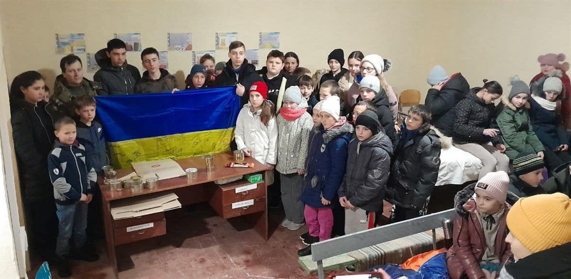 Після майстер-класу з учнями в укритті
